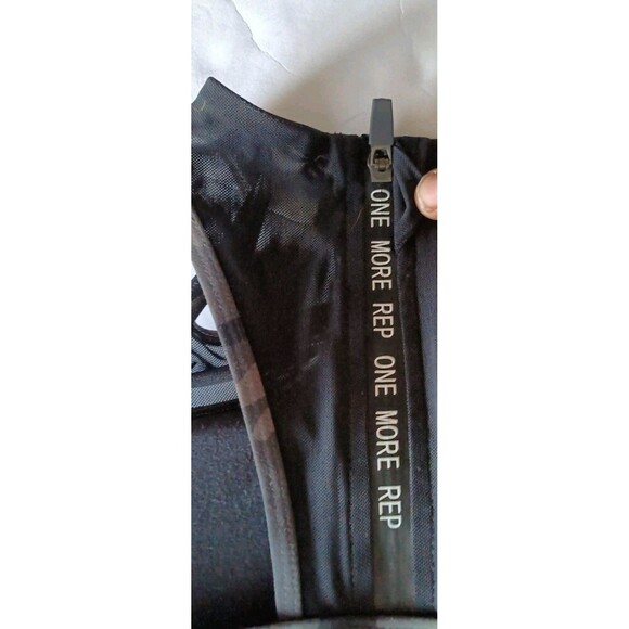 Zyia Sports Bra Size XL Black Camouflage Zip Back Padded Wireless Racerback - Picture 4 of 7